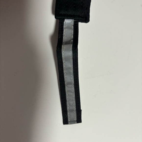 Sun Visor Hi-Viz Black Hook & adjustable loop closure EUC - Picture 5 of 7